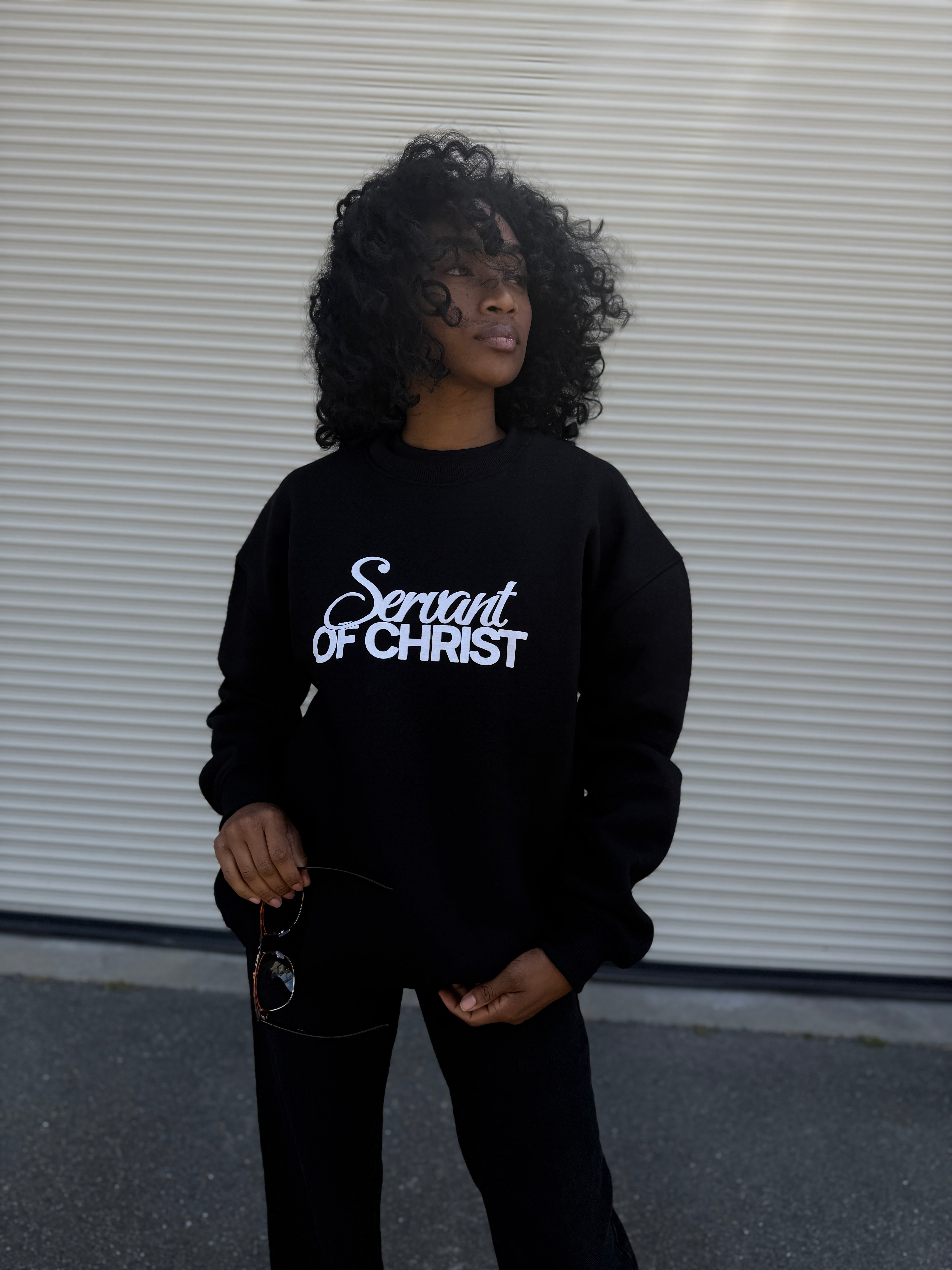Servant of Christ Crewneck